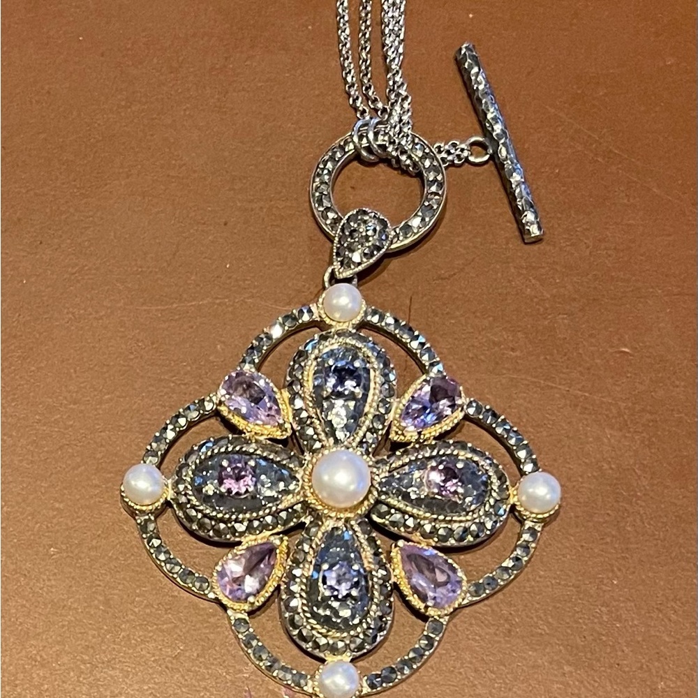Judith Jack Silver Necklace with Pearls and Amethysts. Lariat style chain.
